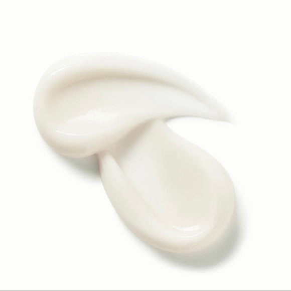 KIEHL’S Powerful-Strength Dark Circle Reducing Vitamin C Eye Serum - Picture 2 of 2